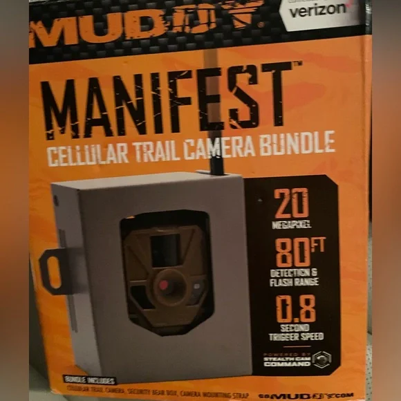 Muddy stealth cellular camera and lockbox.